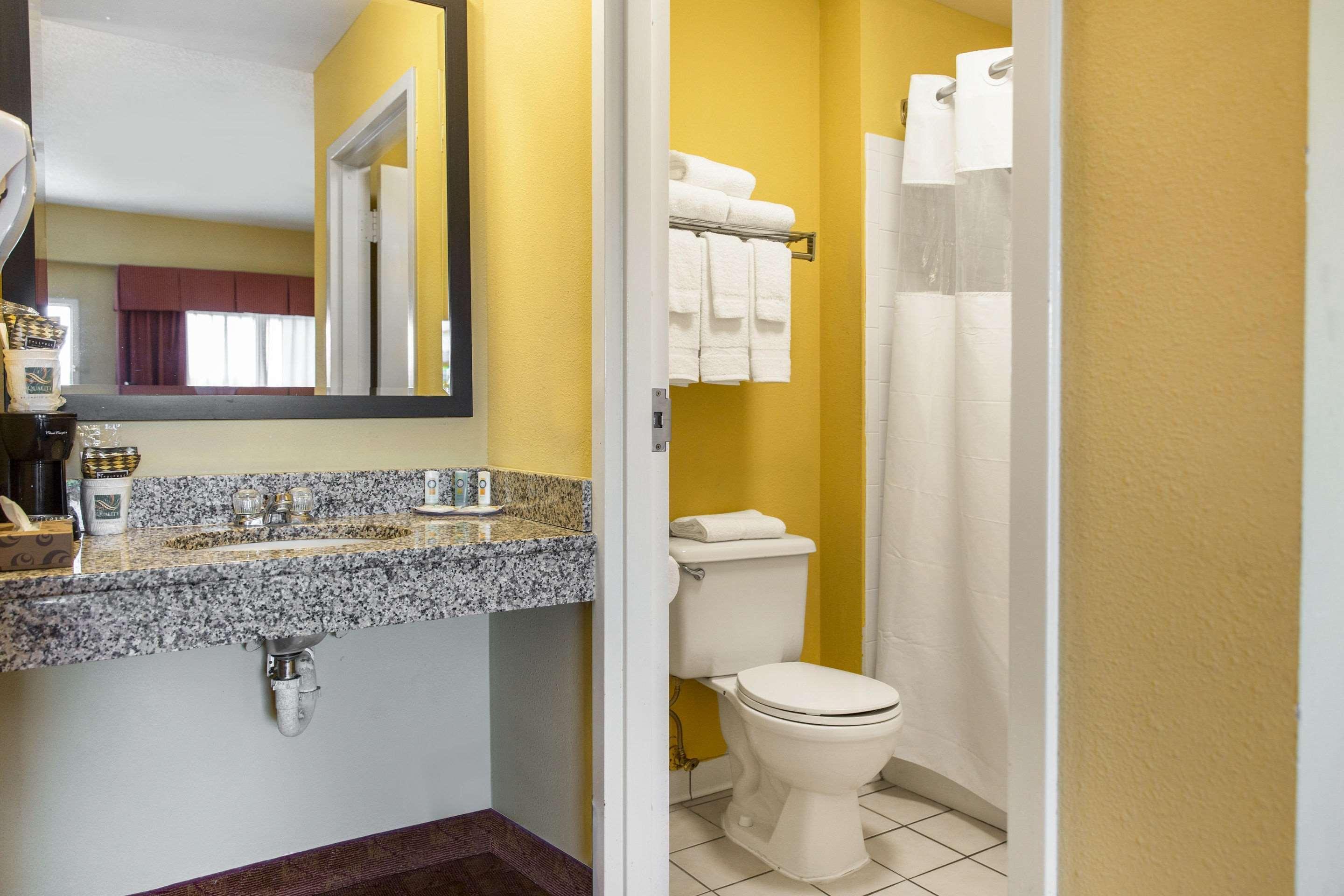 Quality Inn Calera Extérieur photo